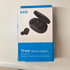 True & Co. Blue Wireless Headset Packaging